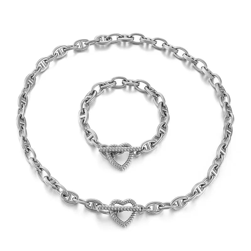 The Theodora Heart Set